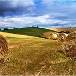 Casale Gambacane Appartamento Castelvecchio (Marche)