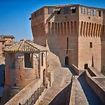 Casale Gambacane * Castelvecchio
