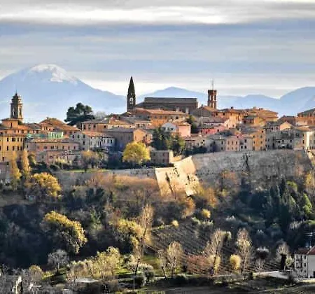 Casale Gambacane Castelvecchio (Marche)