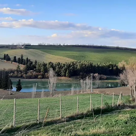 Casale Gambacane דירה